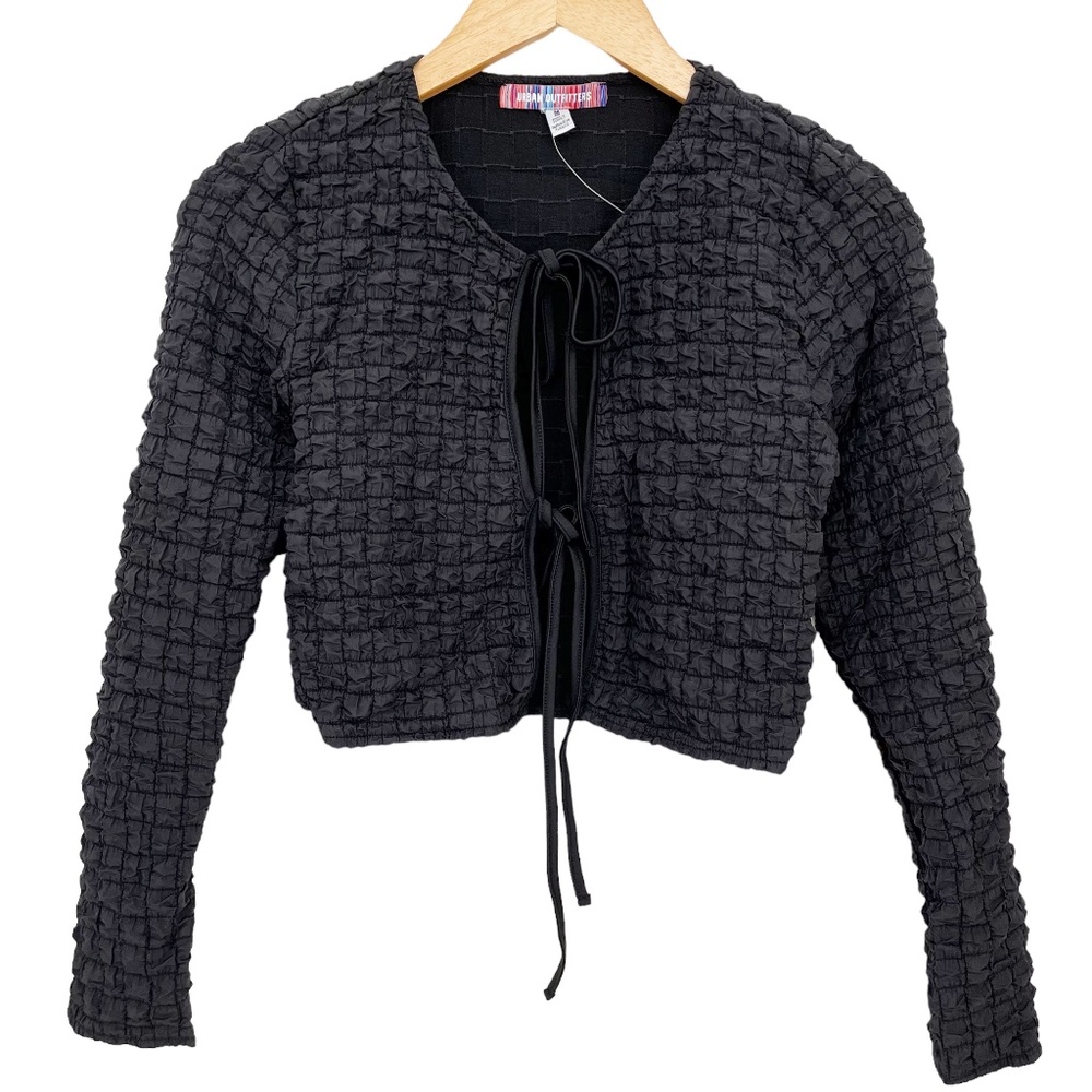 Urban Outfitters Sylvie Bubble Knit Tie Front Top Black Medium